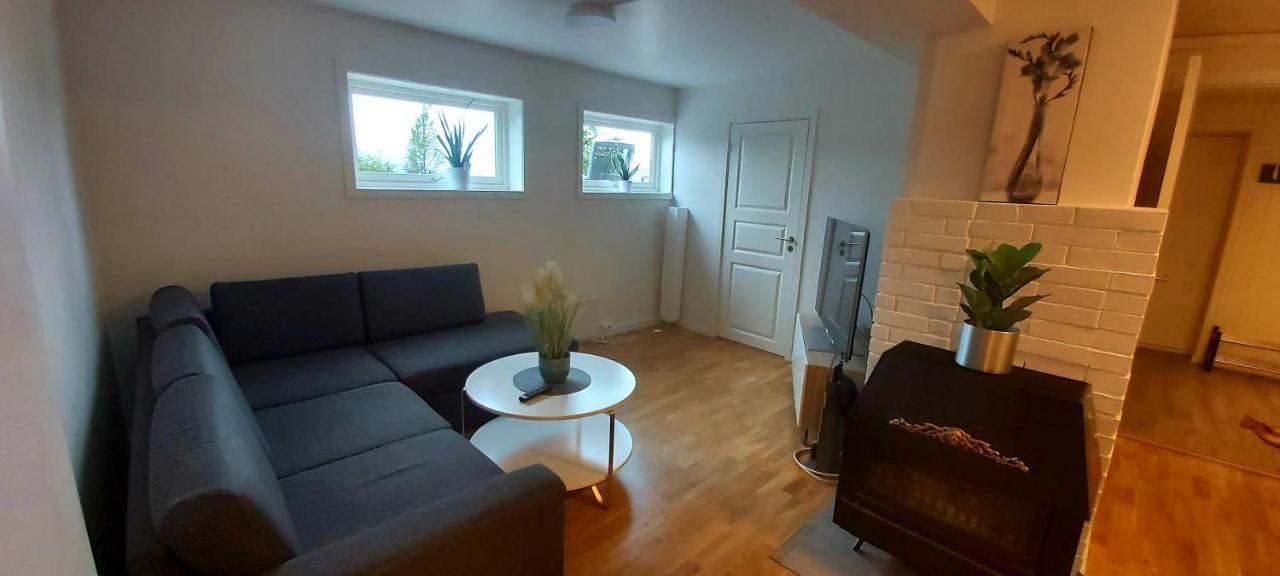 Aurora Rooms In Shared Apartment Nr1 We Are Doing Privet Northen Light Trip, Reindeer Trip And Sommaroy Fjord Trip トロムソ エクステリア 写真